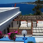 Casa Baia Smeraldo 펜션 *