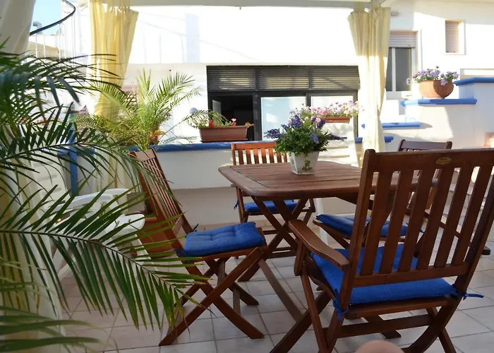 Hébergement de vacances Casa Baia Smeraldo *